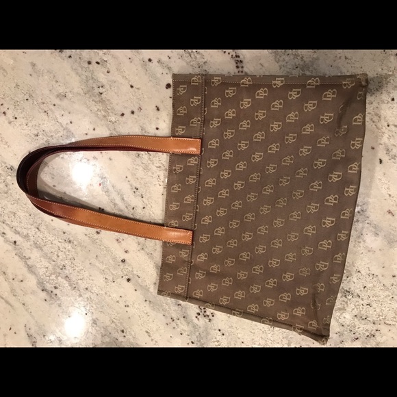 Dooney & Bourke Vintage Signature Logo Tote - Picture 5 of 13